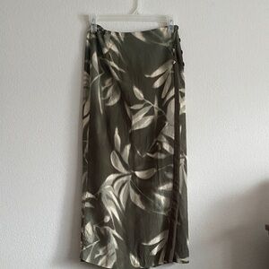 Women's Olive Green Leaf Print Maxi Skirt